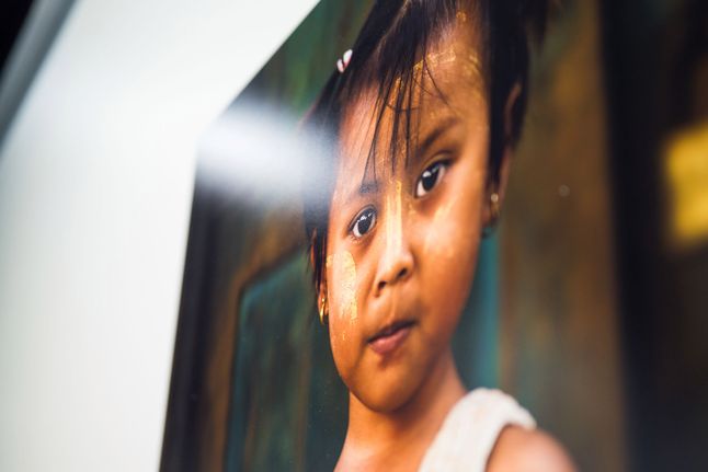 25 mm, 1/60 s, f/1.2, ISO 400, 0.3