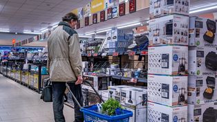 Sklepy zmieniają godziny otwarcia. Tak będą działały w piątek i sobotę