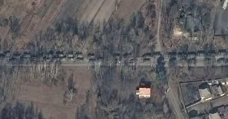 Do Kijowa zbliża się rosyjski konwój. Ma prawie 30 km długości.