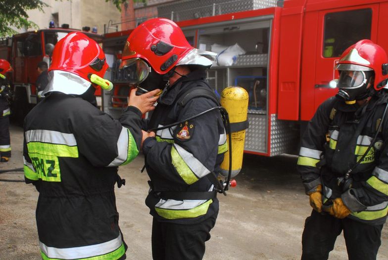 Poznań: pożar kamienicy, 30 osób ewakuowano