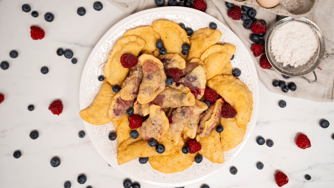 Zamiast gotować, zrób pierogi jak na Suwalszczyźnie. Dwa farsze i doskonałe ciasto