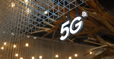 Plus chwali się, że ponad połowa mieszkańców Polski jest w zasięgu 5G. Potwierdzacie?