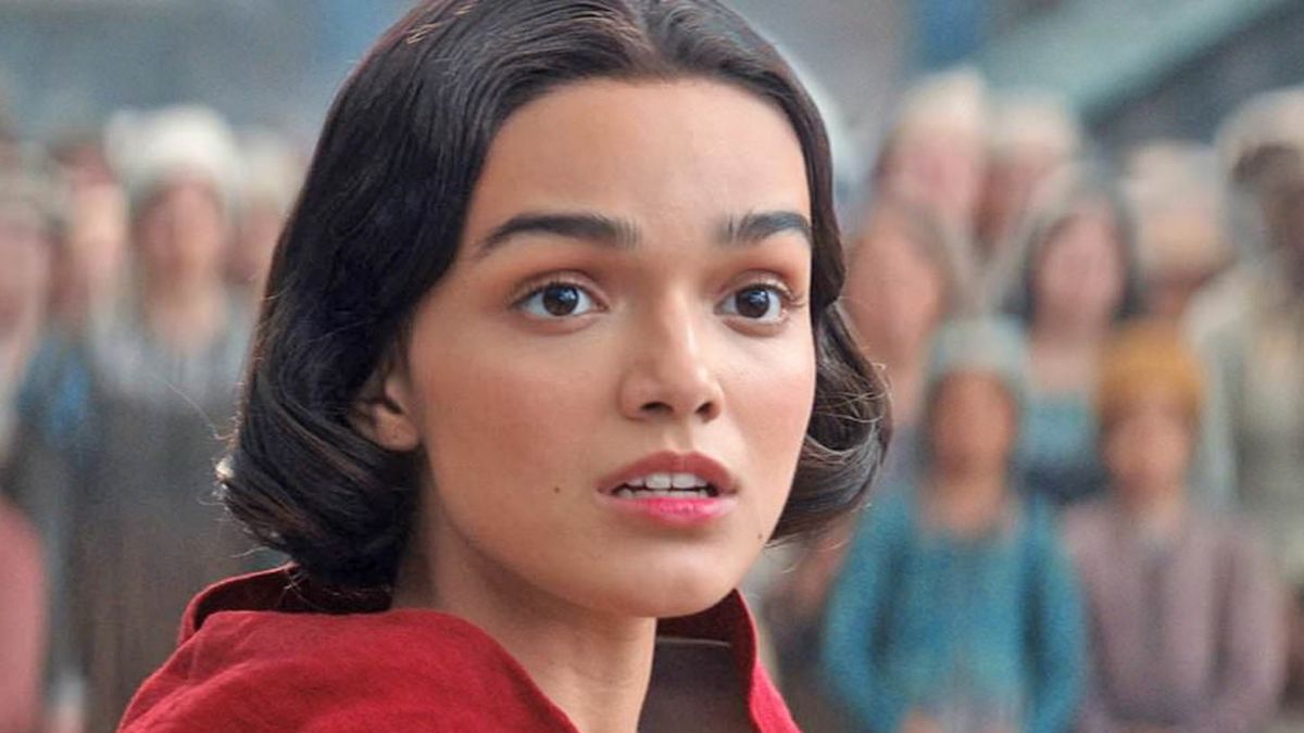 Rachel Zegler w "Śnieżce"