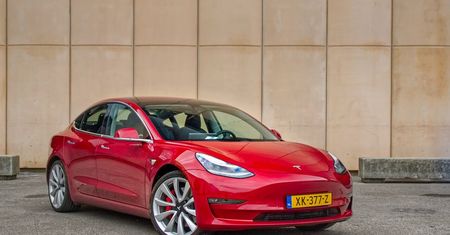 Tesla Model 3 Long Range podrożała. Niby niewiele, ale już nie załapie się na dopłaty