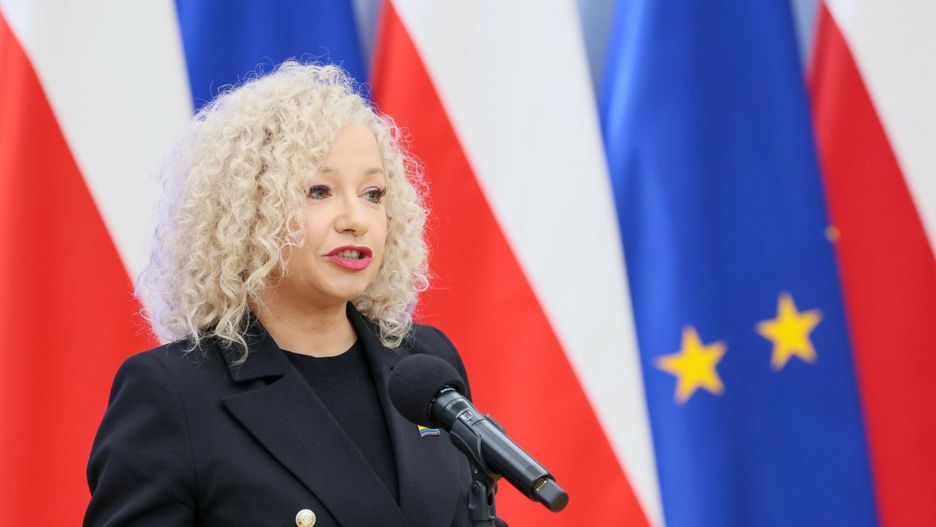 Uczniowie LGBTQ+ "najbardziej narażeni na dyskryminację". Kotula: "chcemy tworzyć szkołę przyjazną i otwartą"