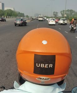 Uber będzie woził motocyklami w Europie. Na start w Paryżu