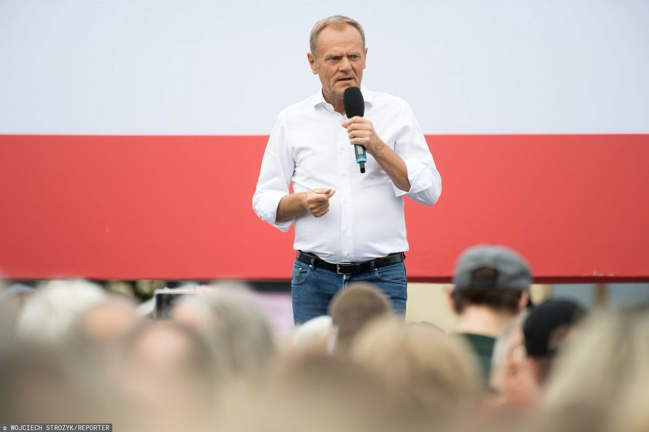 Tusk ujawni kulisy rozmów o rządzie? Wiemy, co padnie na wiecu w Jagodnie. Jednoznaczny sygnał