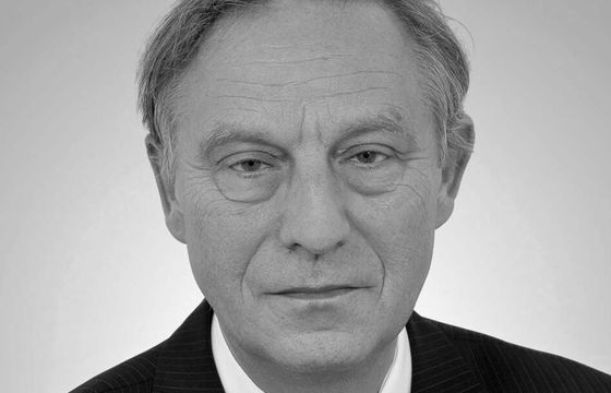Nie żyje Krzysztof Piesiewicz. Współtworzył filmy Kieślowskiego