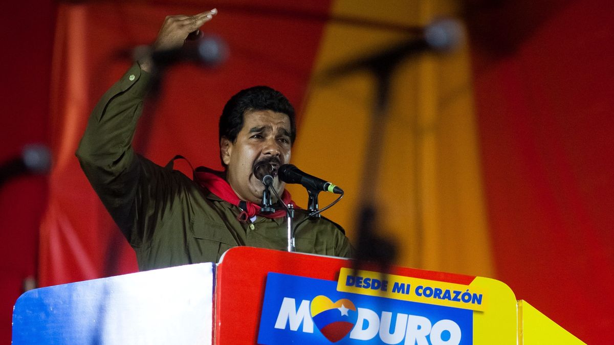 (FILE) - Acting Venezuelan president Nicolas Maduro speaks during an event of his presidential electoral campaign in Caracas, Venezuela, 05 April 2013 (reissued 03 January 2026). US President Trump has announced that the United States has 'successfully captured' Venezuelan leader Nicolas Maduro and his wife following a series of large-scale military strikes on Caracas on 03 January 2026. The Venezuelan government has accused Washington of launching a wave of military attacks against civilian and military targets across the country early 03 January morning. EPA/MIGUEL GUTIERRES *** Local Caption *** 50779267 Dostawca: PAP/EPA.