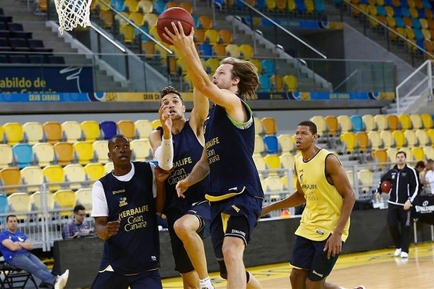 Brad Newley, źródło: eurocupbasketball.com