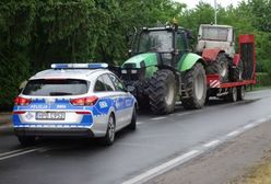 Lubań. Ukradli ciągnik rolniczy. Wywozili go na lawecie