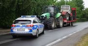 Lubań. Ukradli ciągnik rolniczy. Wywozili go na lawecie