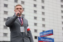 Robert Bąkiewicz wyrzucony. Był twarzą Marszu Niepodległości