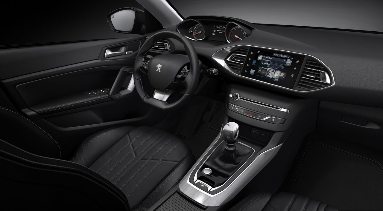 Niecodzienny wówczas kokpit Peugeota 308