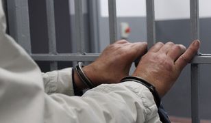 Groził policjantce pozbawieniem życia. Teraz musi jej zapłacić