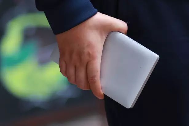 GPD Pocket: laptop z Windowsem 10 mniejszy od 7-calowego tabletu Samsunga