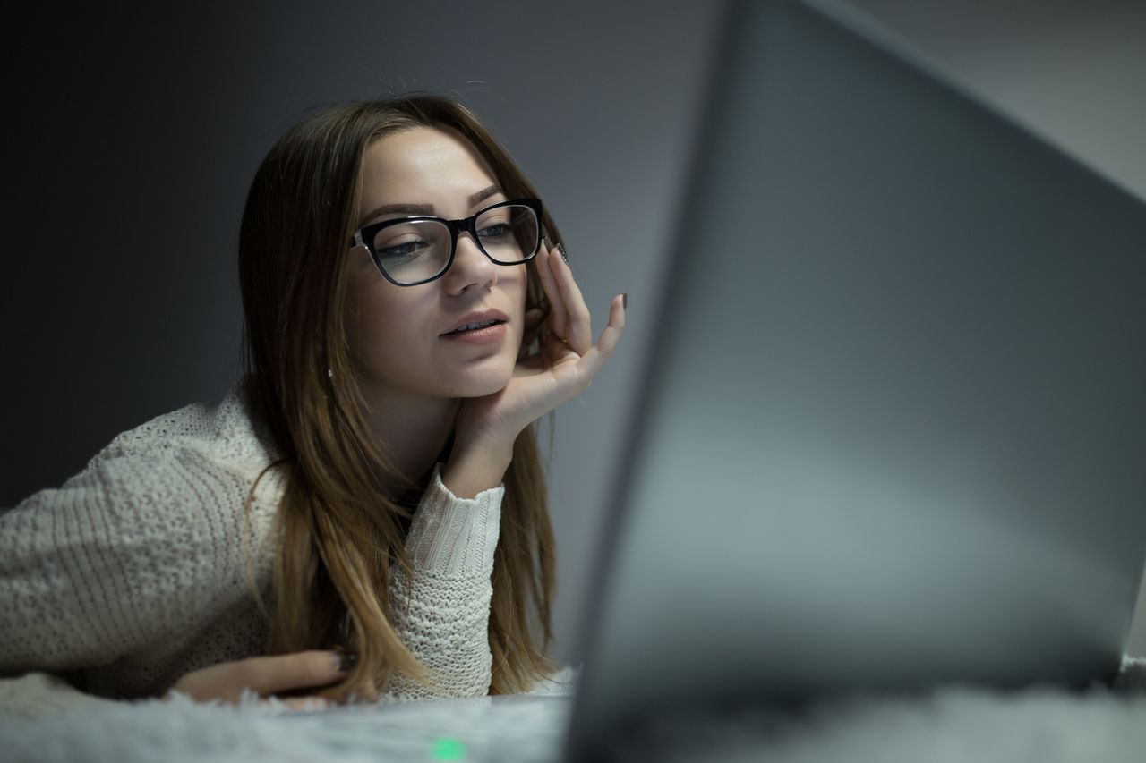 Nie graj w grę. Umów się na randkę przez Internet