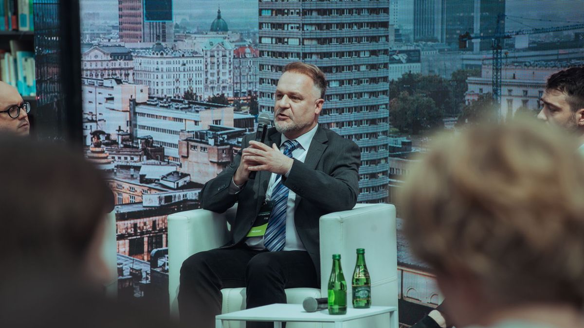 Dekarbonizacja łańcuchów dostaw to temat, który coraz częściej pojawia się w dyskusjach na temat zrównoważonego rozwoju