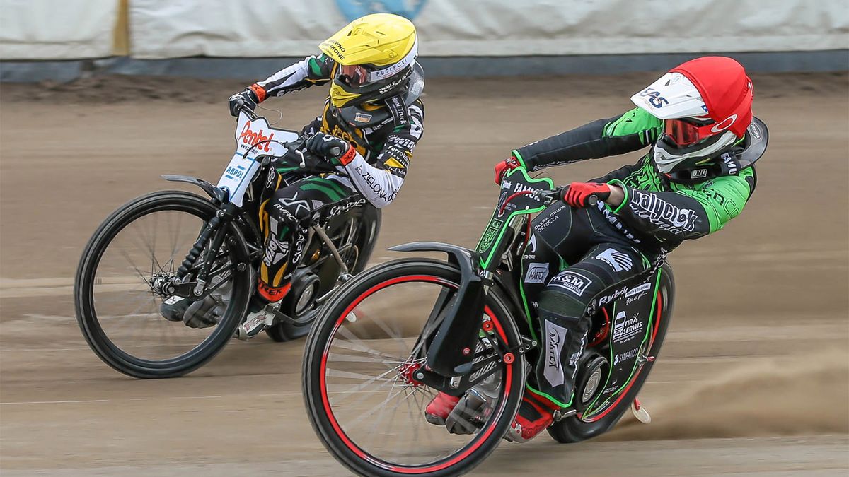 WP SportoweFakty / Arkadiusz Siwek / Na zdjęciu: Paweł Trześniewski w czerwonym kasku