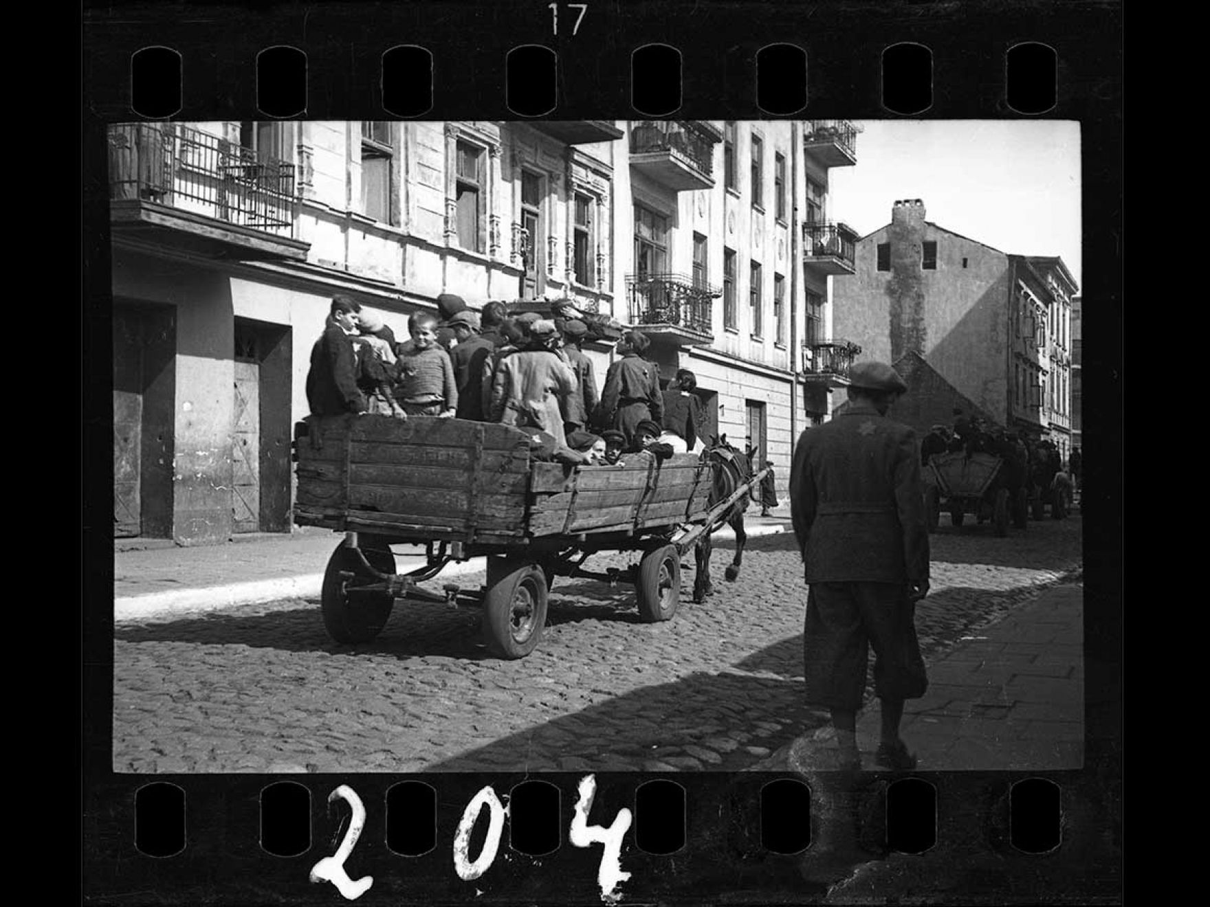Henryk Ross był oficjalnym fotografem getta w Łodzi. Oto jego historyczne zdjęcia 6