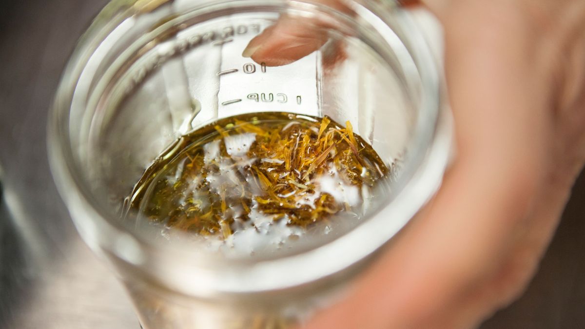 Nagietek działa delikatnie i stopniowo.