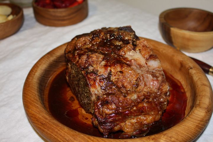 Pieczony udziec wołowy bez kości (mięso i tłuszcz, II klasa mięsa)