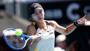 Kapitalna walka w meczu Linette. Półfinał jednak nie dla Polki