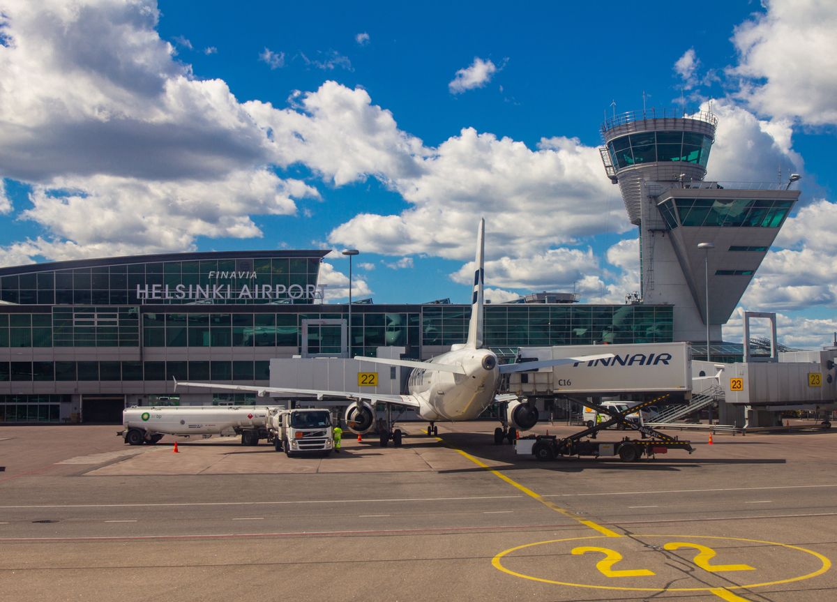 Lotnisko w Helsinkach wprowadza nietypowe "testy" na koronawirusa