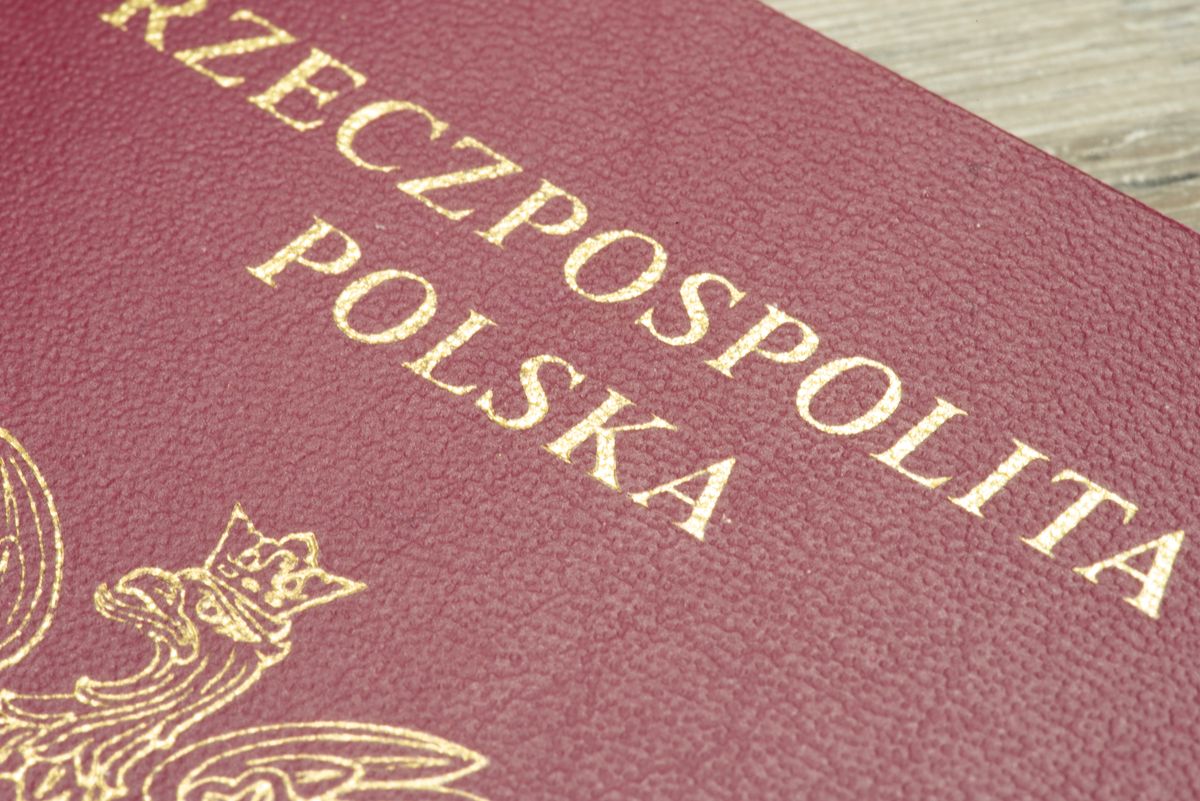 Zostało niewiele czasu, wyrób paszport przed Brexitem. Apel polskiej ambasady