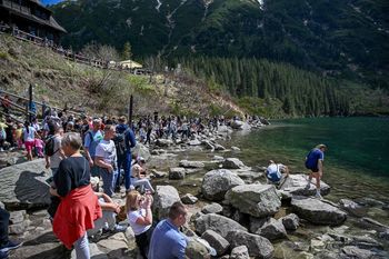 Tatry: Rośnie liczba turystów. 2 mln osób w pierwszej połowie roku