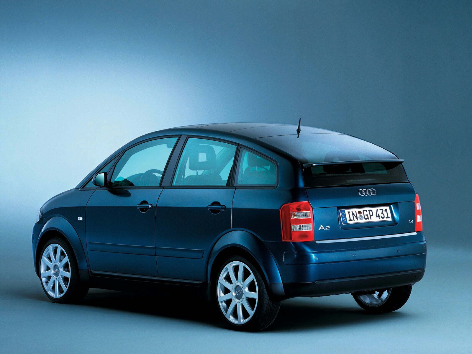 Audi A2 4