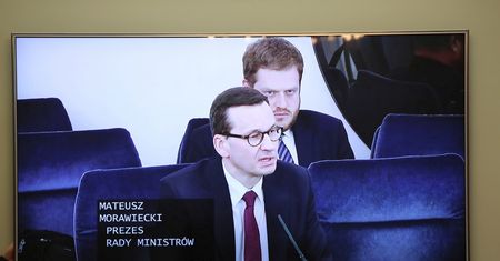 Koronawirus w Polsce. Dużo nowych obostrzeń. Limity i ograniczenia w handlu