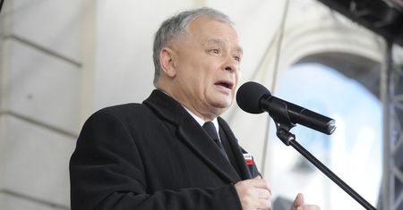Mieszkanie obok Kaczyńskiego jest na sprzedaż. Z tym musi liczyć się nabywca