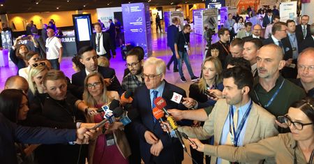 "Polsce chodzi tylko o korekty ewidentnie wadliwych wyroków". Czaputowicz komentuje słowa wiceszefa KE