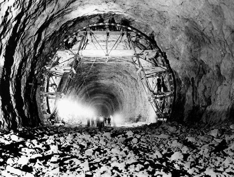 Niezwykłe konstrukcje [cz. 15]. Zapora Hoovera - betonowy gigant 18
