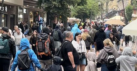 Nagraliśmy, co się dzieje w Zakopanem. Na Krupówkach szaleństwo