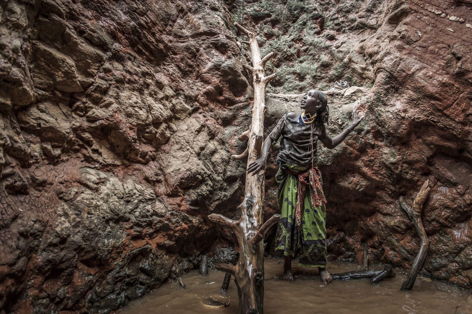 Znamy zwycięzcę World Press Photo 2018. Ronaldo Schemidt został Fotografem Roku 32