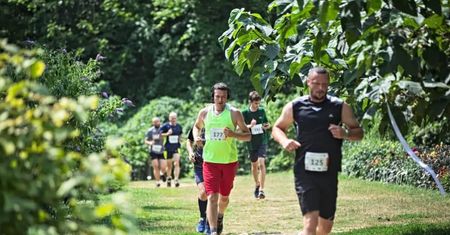 Botaniczna Piątka w Lublinie 2025 – edycja letnia. Bieganie w takim otoczeniu to czysta przyjemność! Można jeszcze się zapisać
