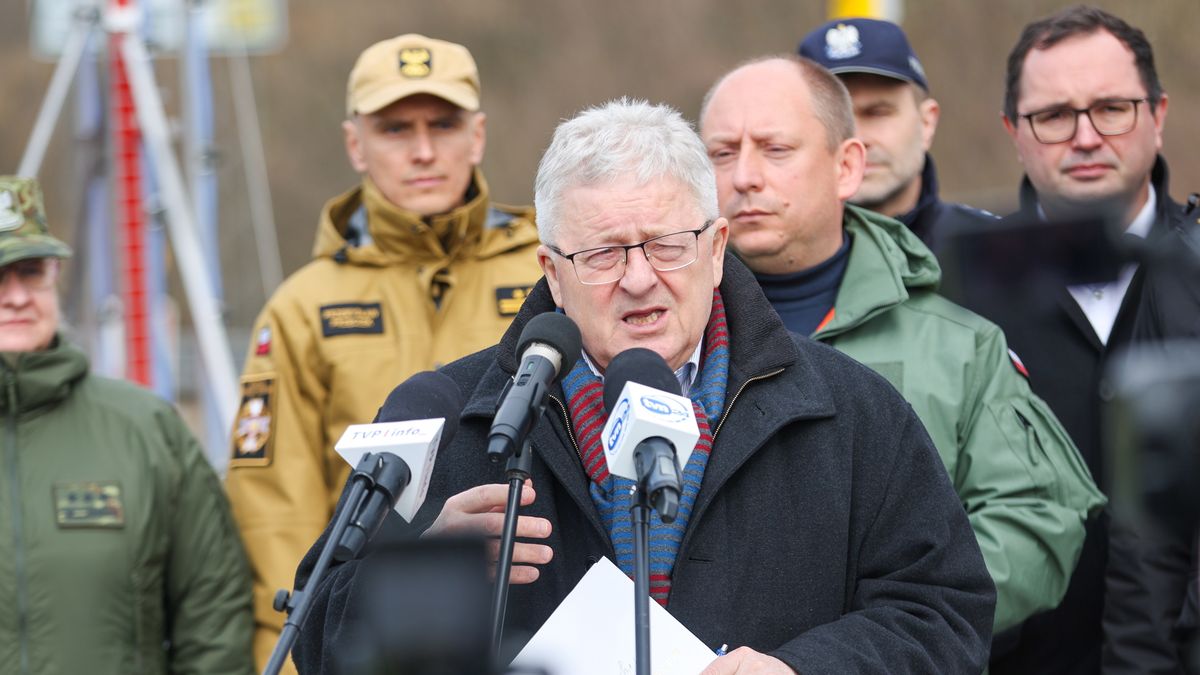 Minister rolnictwa i rozwoju wsi Czesław Siekierski