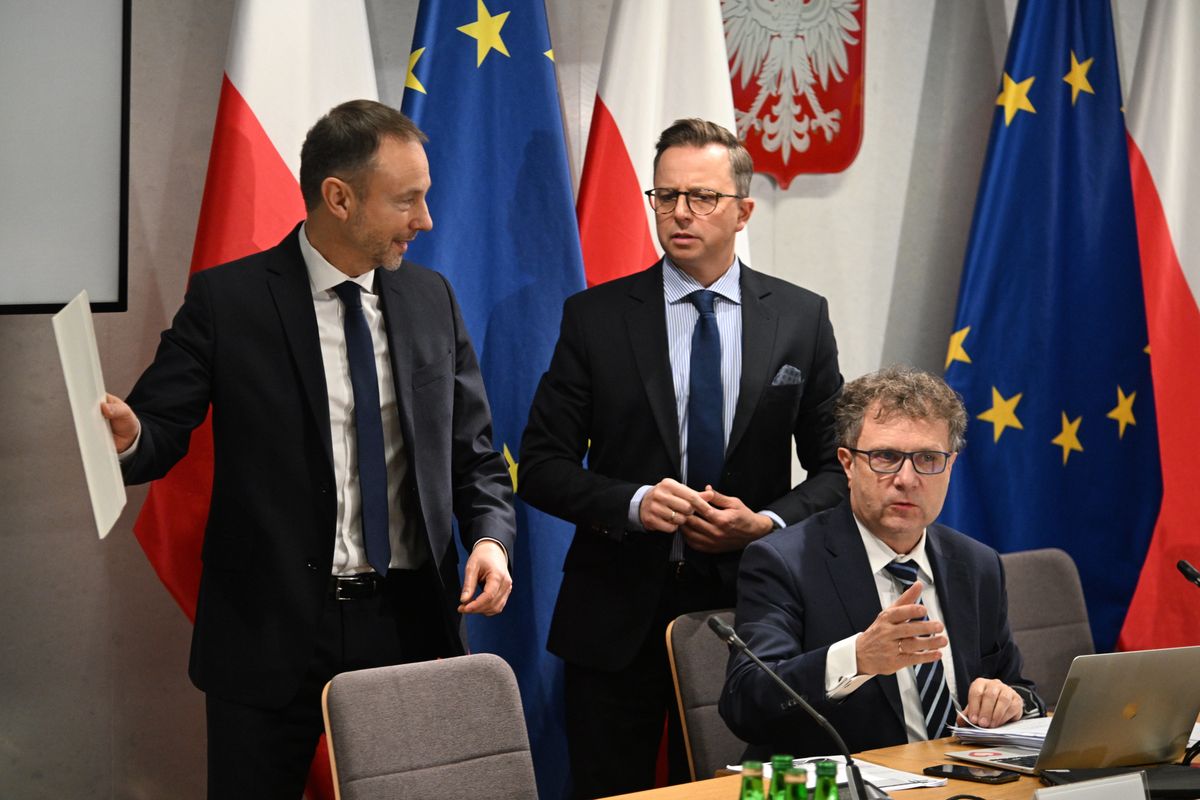 Tomasz Szczegielniak, Dariusz Joński i Jacek Karnowski na posiedzeniu sejmowej komisji śledczej ds. "wyborów kopertowych"
