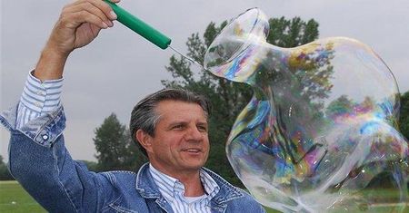 Chajzer adoptował kotki