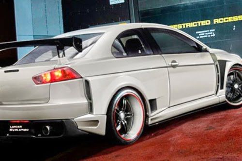 Mitsubishi-Lancer-EVO-X-Coupe-35