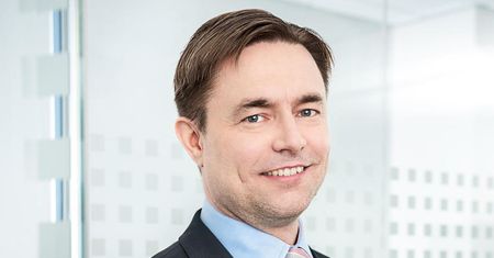 Poczta sprzedała sto tysięcy znaczków przez internet
