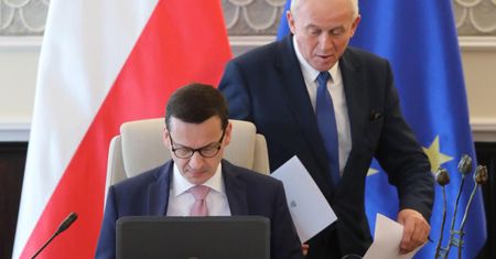 Elektrownia atomowa w Polsce. Resort zdradza koszty i kluczową datę