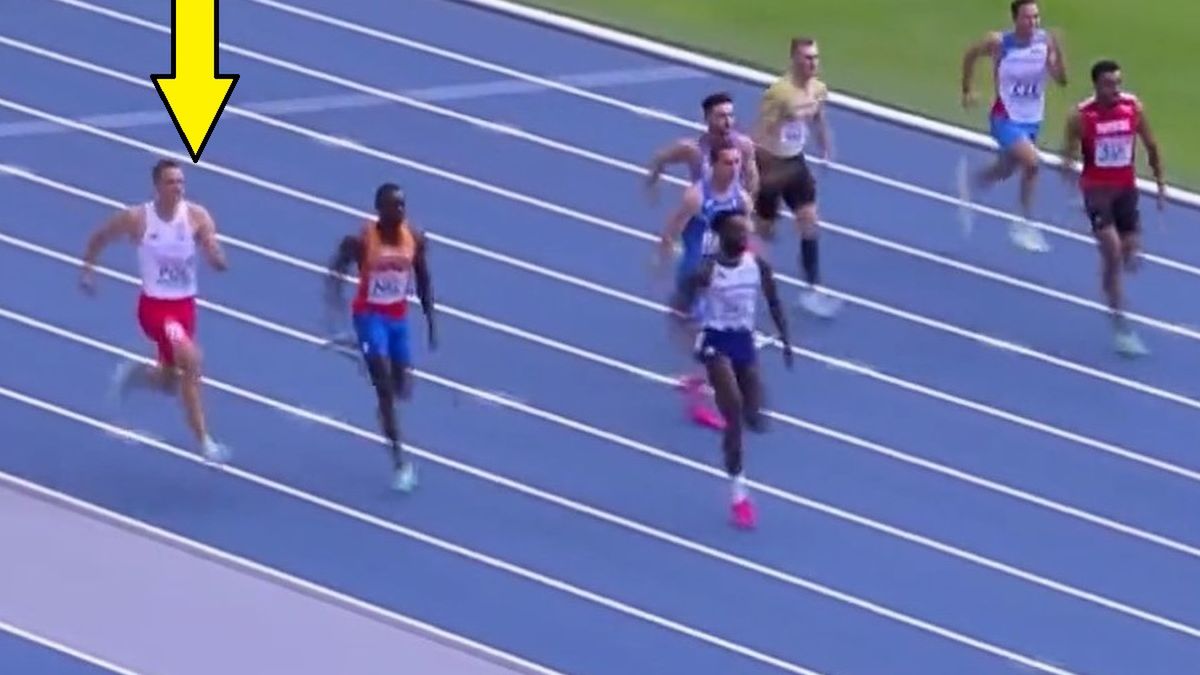 Twitter / TVP Sport / Na zdjęciu: finisz Alberta Komańskiego