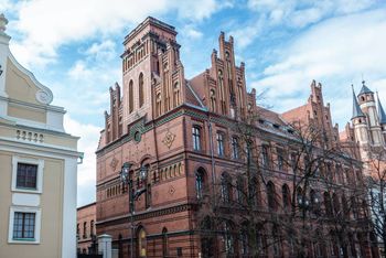 Toruń: Jakie plany ma Poczta Polska wobec gmachu Poczty Głównej?