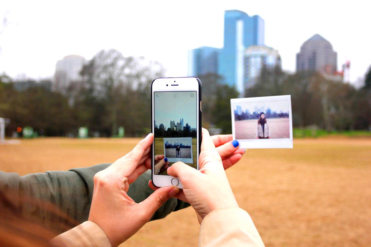 Nowe aplikacje fotograficzne Google: selfie, komiks i cofanie filmów