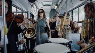 Znana wokalistka odwiedziła Polskę. Już wiadomo, co Rosalía robiła w Warszawie