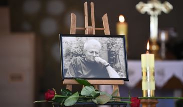 Pogrzeb Janusza Szubera. Pochowano go 9 miesięcy po śmierci