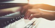 Instrument dla każdego na płockim rynku. "Nie przeszkadza mu upał ani brak talentu"
